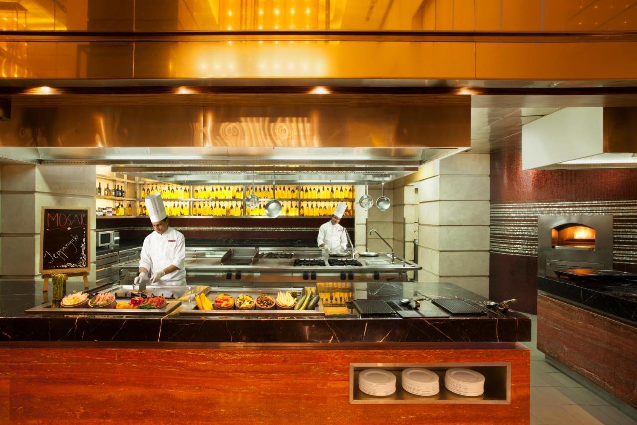 Hotel Crowne Plaza New Delhi Rohini By Ihg Zewnętrze zdjęcie