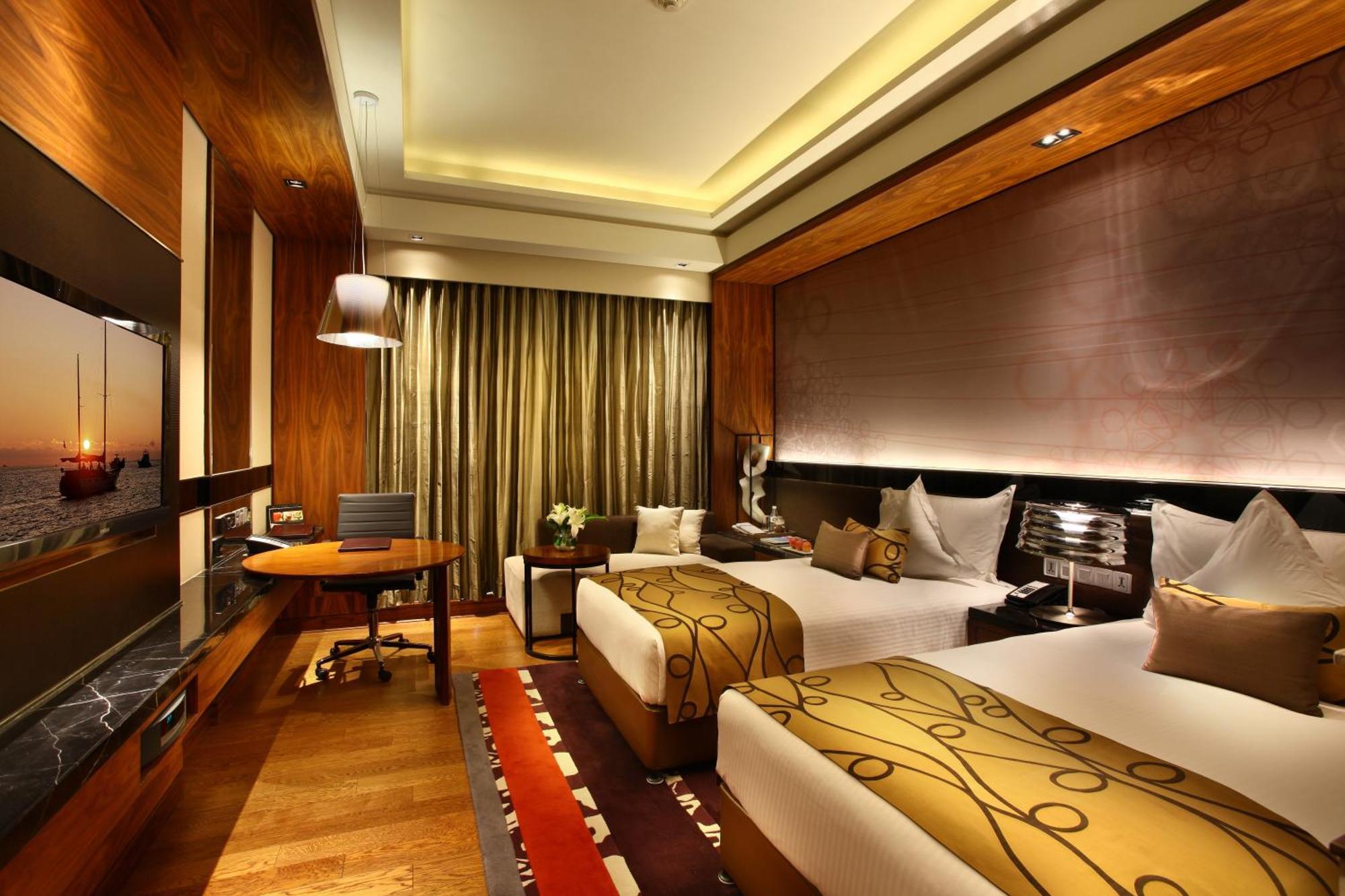 Hotel Crowne Plaza New Delhi Rohini By Ihg Zewnętrze zdjęcie