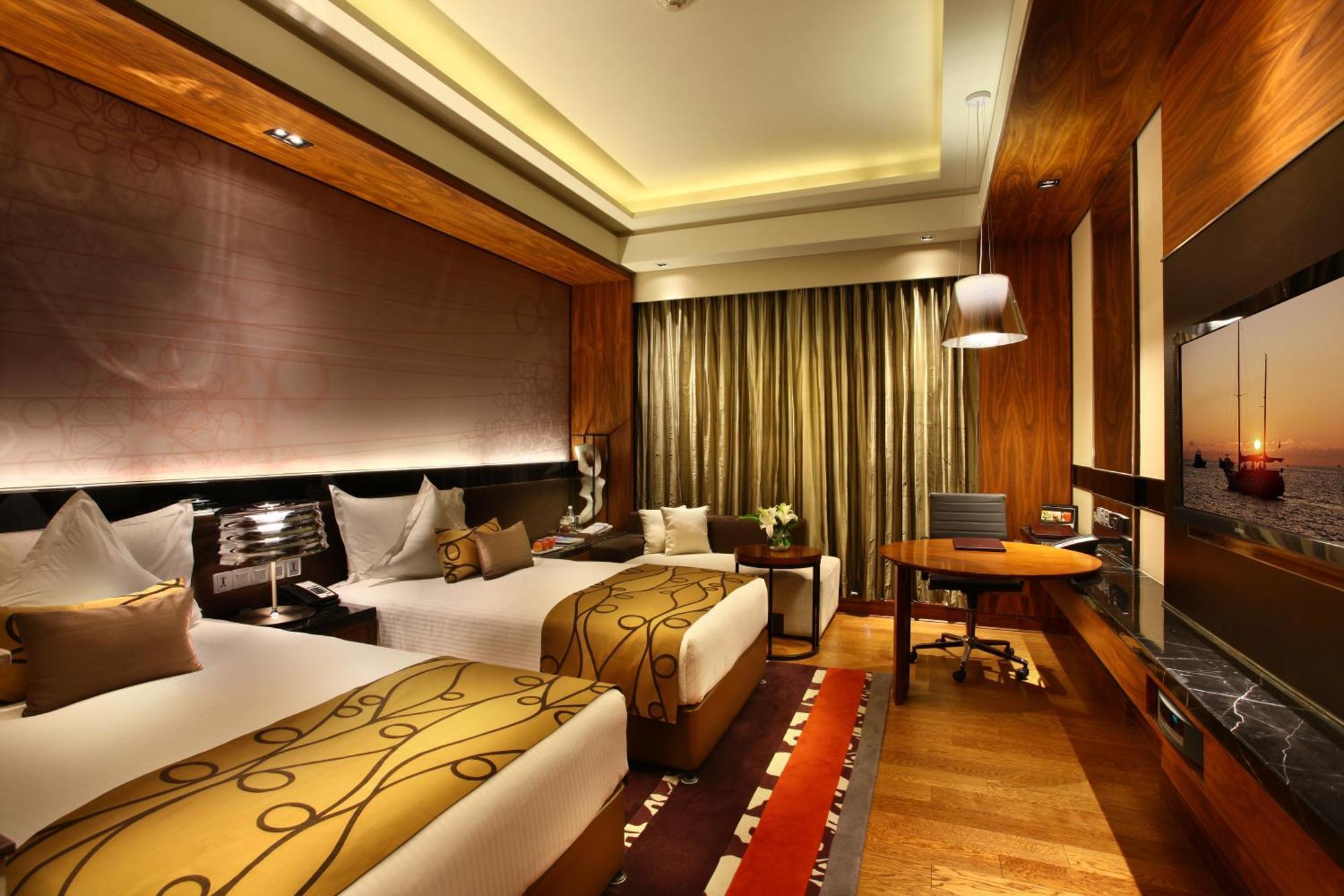Hotel Crowne Plaza New Delhi Rohini By Ihg Zewnętrze zdjęcie