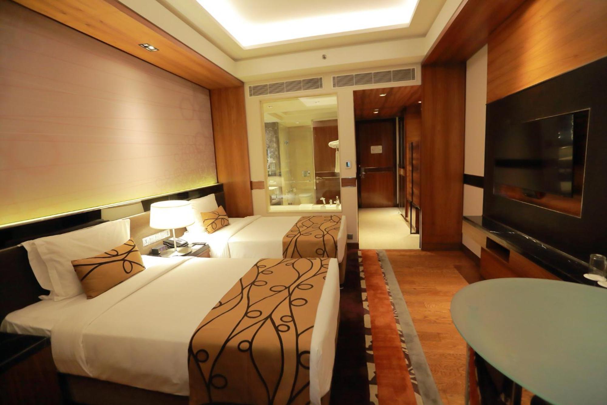 Hotel Crowne Plaza New Delhi Rohini By Ihg Zewnętrze zdjęcie